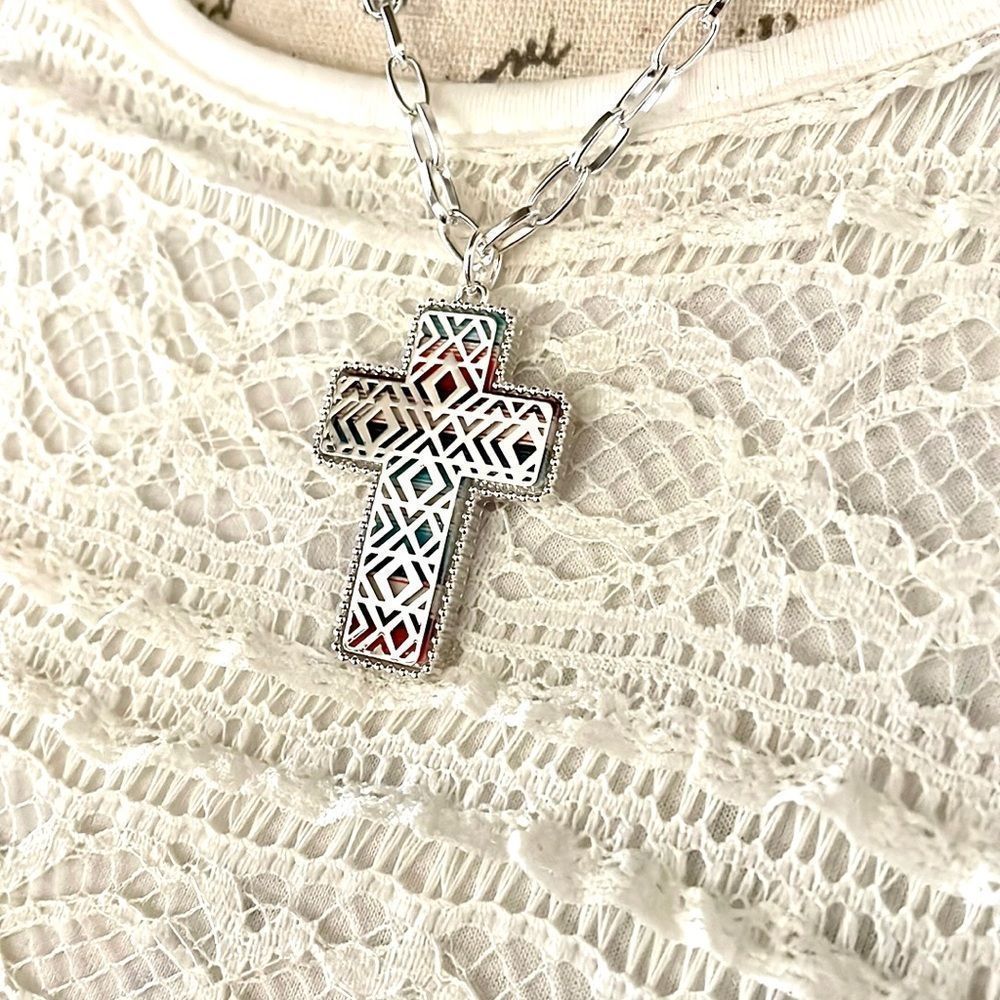 TURQUOISE SERAPE Dakota Cross Silvertone Necklace - Picture 3 of 4